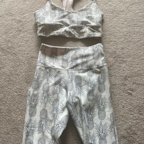 Workout set - Picture 2 of 2